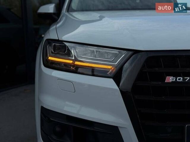 Ауді Ку 7 2017 у Рівному на Automoto.ua Білий Ауді Ку 7, об'ємом двигуна 3 л та пробігом 149 тис. км за 31000 $, фото 8 на Automoto.ua
