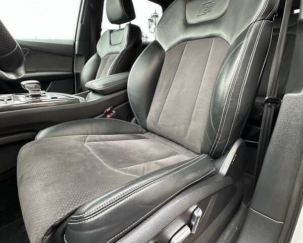Белый Ауди Ку 7, объемом двигателя 2.97 л и пробегом 131 тыс. км за 37555 $, фото 79 на Automoto.ua