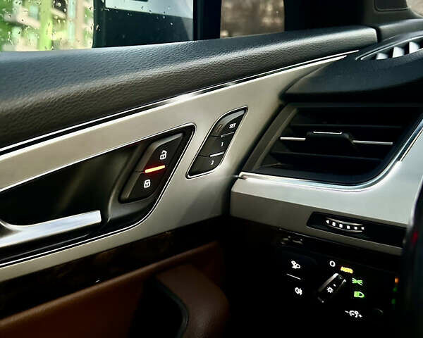 Белый Ауди Ку 7, объемом двигателя 1.98 л и пробегом 103 тыс. км за 29900 $, фото 29 на Automoto.ua