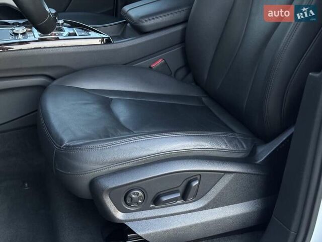 Білий Ауді Ку 7, об'ємом двигуна 3 л та пробігом 142 тис. км за 24500 $, фото 43 на Automoto.ua