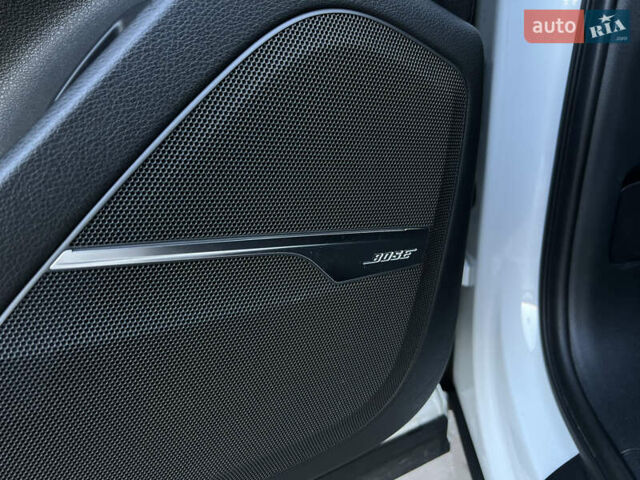 Белый Ауди Ку 7, объемом двигателя 3 л и пробегом 80 тыс. км за 34500 $, фото 31 на Automoto.ua