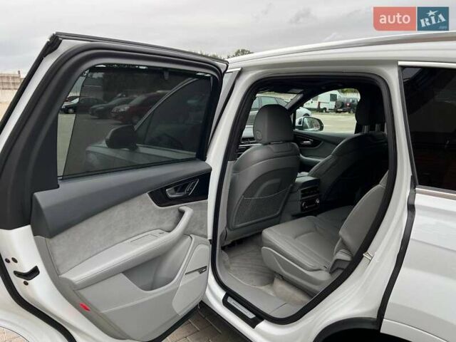 Белый Ауди Ку 7, объемом двигателя 3 л и пробегом 115 тыс. км за 32999 $, фото 37 на Automoto.ua