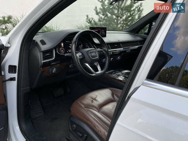 Белый Ауди Ку 7, объемом двигателя 3 л и пробегом 231 тыс. км за 17700 $, фото 20 на Automoto.ua