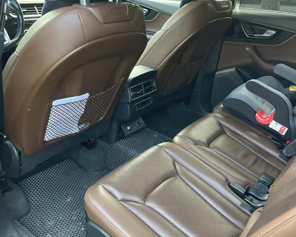 Білий Ауді Ку 7, об'ємом двигуна 3 л та пробігом 118 тис. км за 33000 $, фото 15 на Automoto.ua