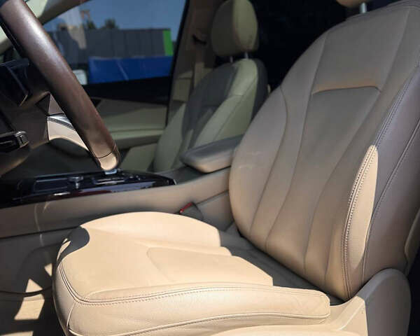 Білий Ауді Ку 7, об'ємом двигуна 3 л та пробігом 157 тис. км за 28500 $, фото 12 на Automoto.ua