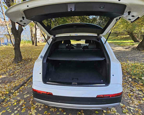 Білий Ауді Ку 7, об'ємом двигуна 2.97 л та пробігом 107 тис. км за 43500 $, фото 27 на Automoto.ua