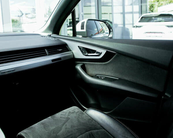 Белый Ауди Ку 7, объемом двигателя 2.97 л и пробегом 250 тыс. км за 37500 $, фото 19 на Automoto.ua