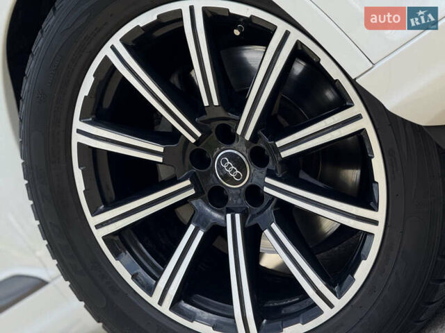 Білий Ауді Ку 7, об'ємом двигуна 3 л та пробігом 216 тис. км за 37500 $, фото 33 на Automoto.ua