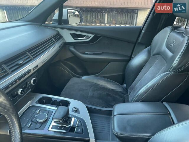 Белый Ауди Ку 7, объемом двигателя 2.97 л и пробегом 92 тыс. км за 39900 $, фото 37 на Automoto.ua