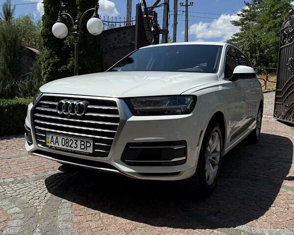 Ауді Ку 7 2017 у Києві на Automoto.ua Білий Ауді Ку 7, об'ємом двигуна 1.98 л та пробігом 108 тис. км за 36200 $, фото 6 на Automoto.ua