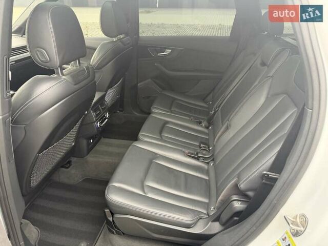 Белый Ауди Ку 7, объемом двигателя 2.97 л и пробегом 175 тыс. км за 47300 $, фото 31 на Automoto.ua