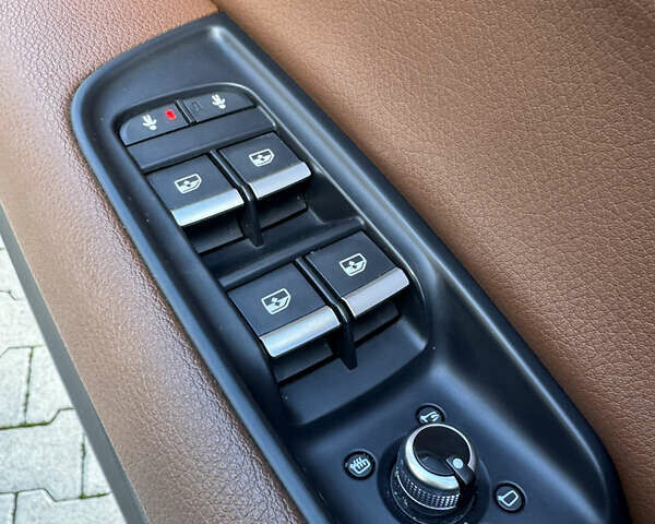 Білий Ауді Ку 7, об'ємом двигуна 3 л та пробігом 158 тис. км за 28700 $, фото 21 на Automoto.ua