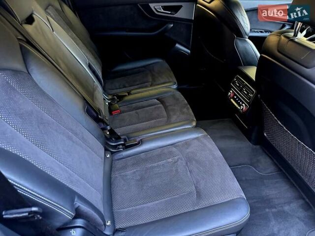 Белый Ауди Ку 7, объемом двигателя 2.97 л и пробегом 150 тыс. км за 53500 $, фото 9 на Automoto.ua