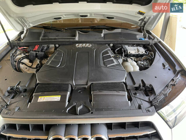 Білий Ауді Ку 7, об'ємом двигуна 3 л та пробігом 118 тис. км за 33000 $, фото 39 на Automoto.ua