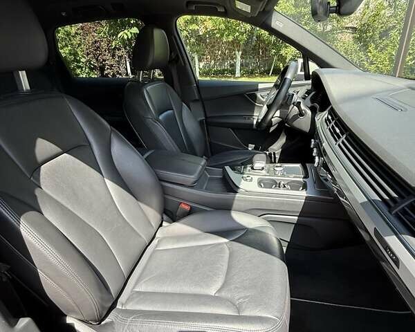 Ауді Ку 7 2017 у Києві на Automoto.ua Білий Ауді Ку 7, об'ємом двигуна 1.98 л та пробігом 108 тис. км за 36200 $, фото 37 на Automoto.ua