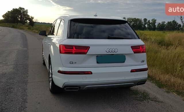 Белый Ауди Ку 7, объемом двигателя 2.97 л и пробегом 173 тыс. км за 42000 $, фото 2 на Automoto.ua
