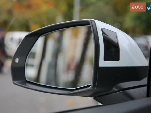 Белый Ауди Ку 7, объемом двигателя 3 л и пробегом 137 тыс. км за 37000 $, фото 7 на Automoto.ua