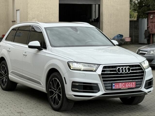 Білий Ауді Ку 7, об'ємом двигуна 3 л та пробігом 241 тис. км за 24900 $, фото 2 на Automoto.ua