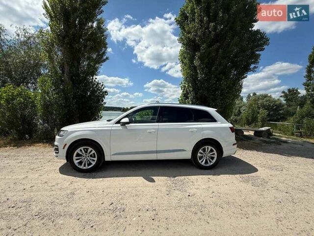 Ауді Ку 7 2017 у Києві на Automoto.ua Білий Ауді Ку 7, об'ємом двигуна 1.98 л та пробігом 108 тис. км за 36200 $, фото 3 на Automoto.ua