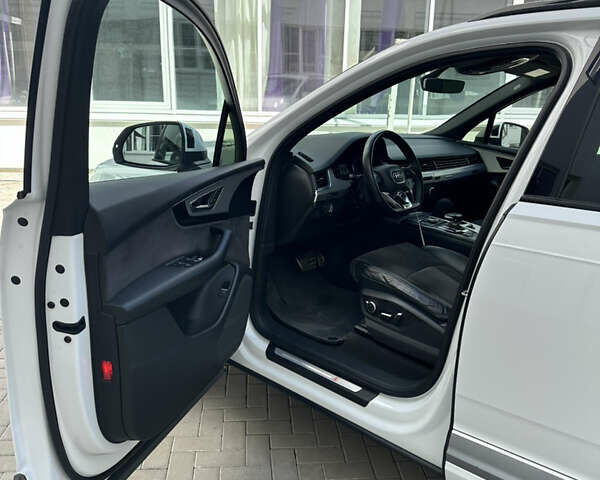 Білий Ауді Ку 7, об'ємом двигуна 2.97 л та пробігом 250 тис. км за 37500 $, фото 11 на Automoto.ua