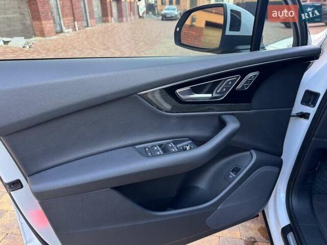 Белый Ауди Ку 7, объемом двигателя 3 л и пробегом 195 тыс. км за 23500 $, фото 18 на Automoto.ua