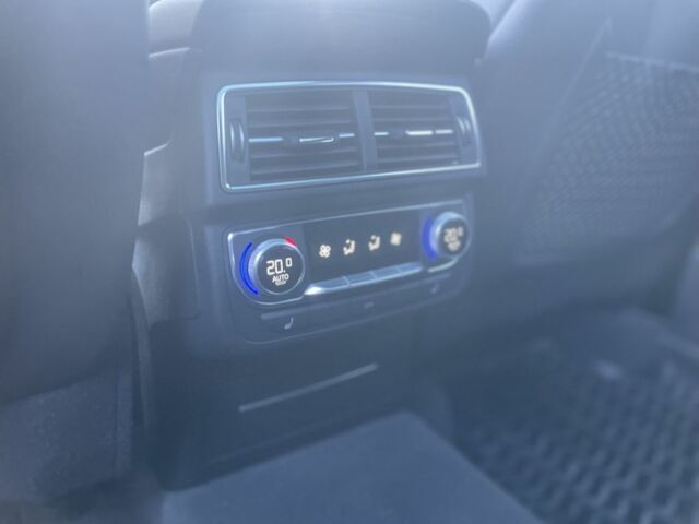 Ауди Ку 7 2017 в Киеве на Automoto.ua Белый Ауди Ку 7, объемом двигателя 3 л и пробегом 156 тыс. км за 28100 $, фото 11 на Automoto.ua