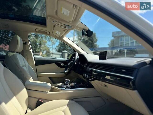 Білий Ауді Ку 7, об'ємом двигуна 3 л та пробігом 181 тис. км за 24000 $, фото 1 на Automoto.ua