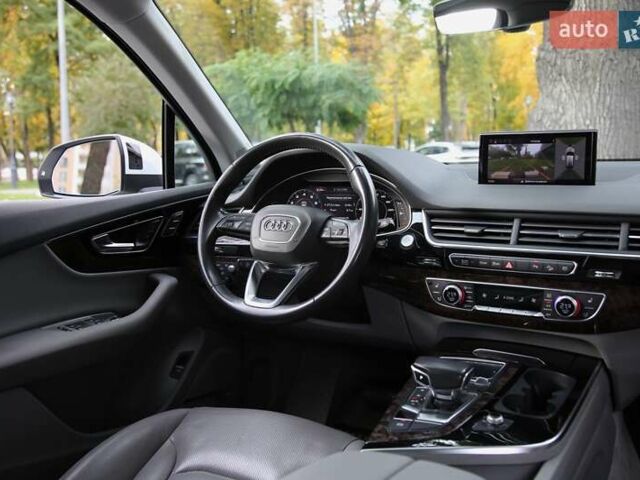 Белый Ауди Ку 7, объемом двигателя 3 л и пробегом 137 тыс. км за 37000 $, фото 12 на Automoto.ua