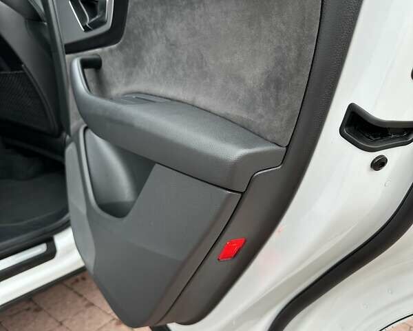 Белый Ауди Ку 7, объемом двигателя 2.97 л и пробегом 131 тыс. км за 37555 $, фото 89 на Automoto.ua