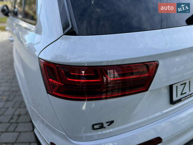 Білий Ауді Ку 7, об'ємом двигуна 3 л та пробігом 167 тис. км за 23500 $, фото 10 на Automoto.ua