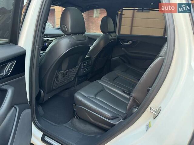 Белый Ауди Ку 7, объемом двигателя 3 л и пробегом 195 тыс. км за 23500 $, фото 26 на Automoto.ua