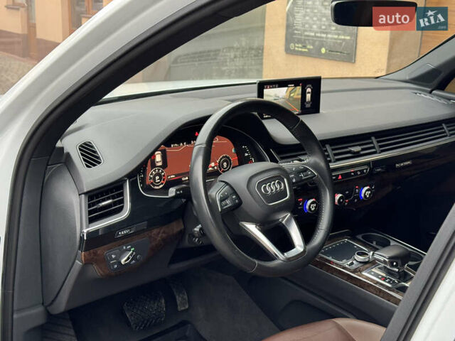 Білий Ауді Ку 7, об'ємом двигуна 3 л та пробігом 171 тис. км за 25000 $, фото 20 на Automoto.ua