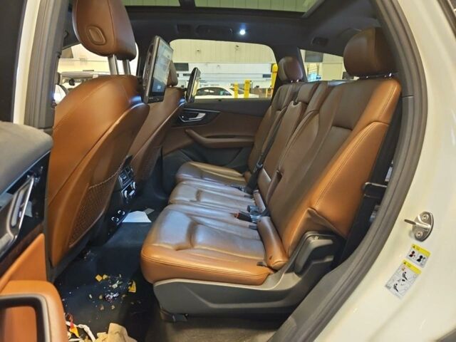 Білий Ауді Ку 7, об'ємом двигуна 3 л та пробігом 227 тис. км за 19900 $, фото 7 на Automoto.ua