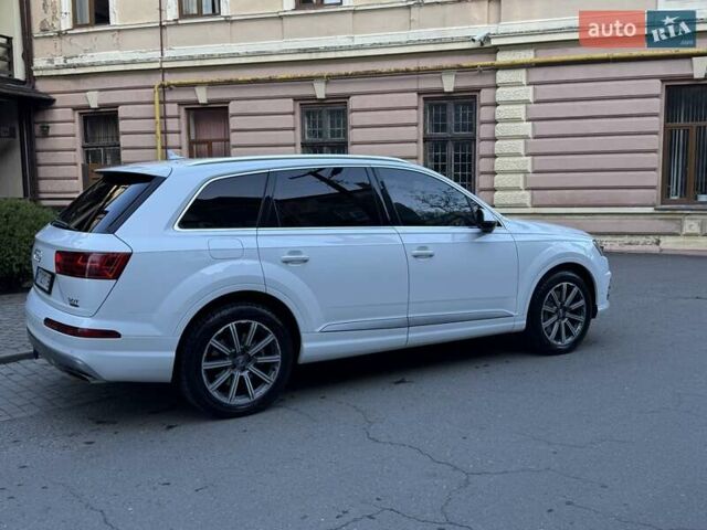 Белый Ауди Ку 7, объемом двигателя 3 л и пробегом 195 тыс. км за 23500 $, фото 6 на Automoto.ua