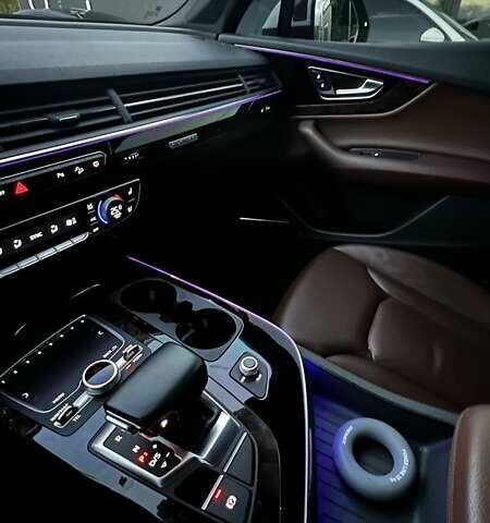 Білий Ауді Ку 7, об'ємом двигуна 3 л та пробігом 94 тис. км за 35000 $, фото 16 на Automoto.ua