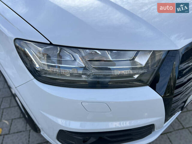 Білий Ауді Ку 7, об'ємом двигуна 3 л та пробігом 167 тис. км за 23500 $, фото 8 на Automoto.ua