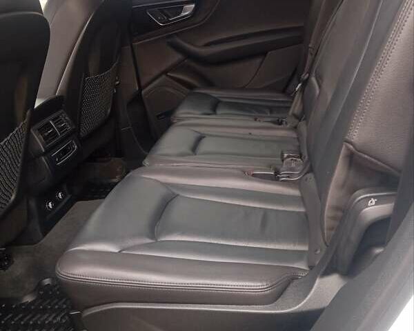 Белый Ауди Ку 7, объемом двигателя 3 л и пробегом 141 тыс. км за 28400 $, фото 44 на Automoto.ua