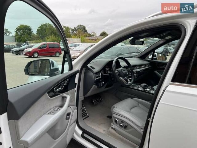 Белый Ауди Ку 7, объемом двигателя 3 л и пробегом 115 тыс. км за 32999 $, фото 35 на Automoto.ua