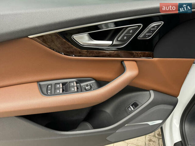 Білий Ауді Ку 7, об'ємом двигуна 3 л та пробігом 171 тис. км за 25000 $, фото 39 на Automoto.ua