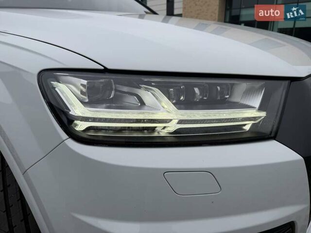 Белый Ауди Ку 7, объемом двигателя 2.97 л и пробегом 175 тыс. км за 47300 $, фото 26 на Automoto.ua