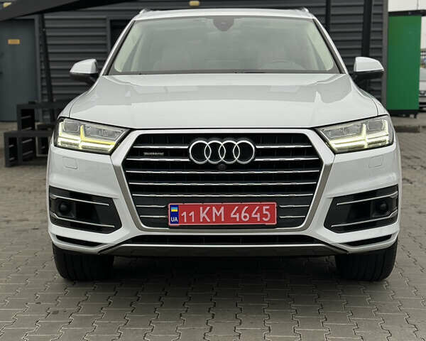 Белый Ауди Ку 7, объемом двигателя 3 л и пробегом 125 тыс. км за 29499 $, фото 1 на Automoto.ua