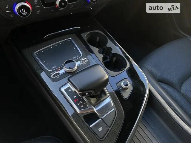 Білий Ауді Ку 7, об'ємом двигуна 3 л та пробігом 192 тис. км за 22500 $, фото 10 на Automoto.ua