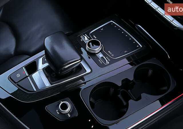 Білий Ауді Ку 7, об'ємом двигуна 3 л та пробігом 164 тис. км за 32300 $, фото 16 на Automoto.ua