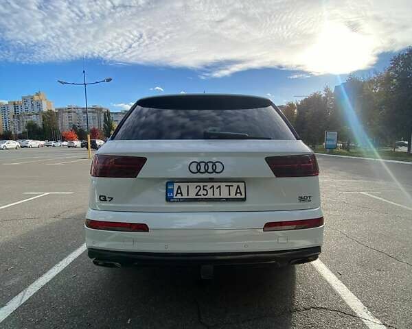 Белый Ауди Ку 7, объемом двигателя 3 л и пробегом 118 тыс. км за 35000 $, фото 4 на Automoto.ua