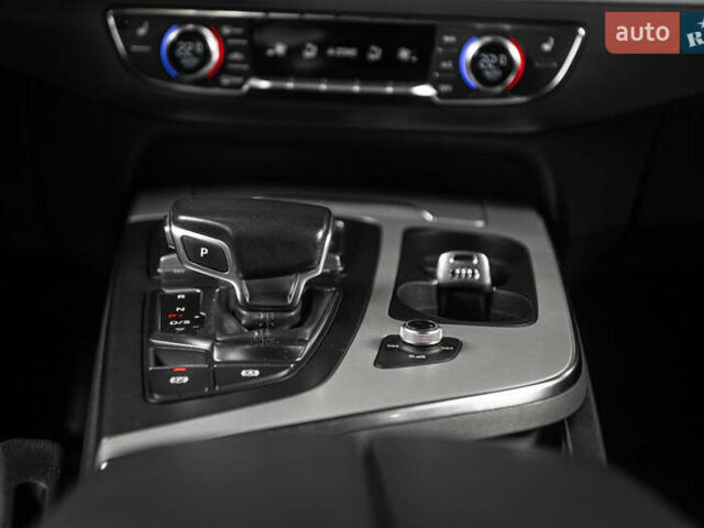 Білий Ауді Ку 7, об'ємом двигуна 2.97 л та пробігом 84 тис. км за 45900 $, фото 58 на Automoto.ua