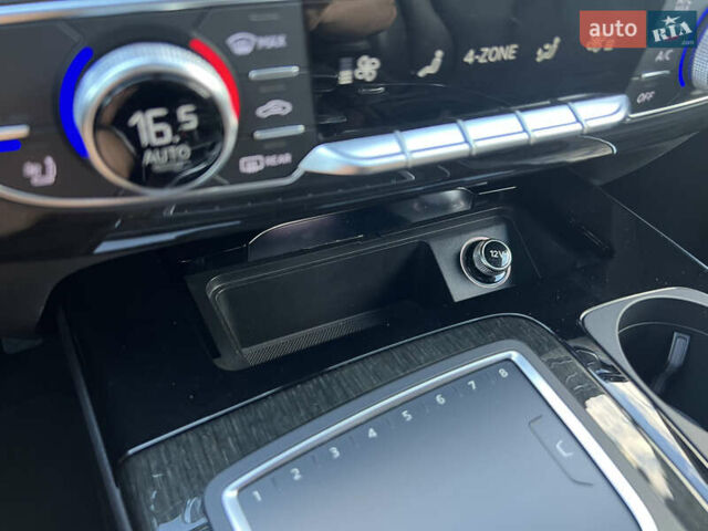 Белый Ауди Ку 7, объемом двигателя 3 л и пробегом 80 тыс. км за 34500 $, фото 33 на Automoto.ua