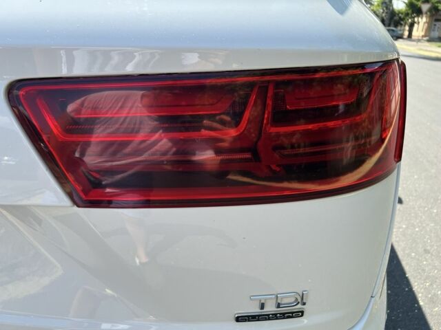 Белый Ауди Ку 7, объемом двигателя 3 л и пробегом 245 тыс. км за 33500 $, фото 9 на Automoto.ua