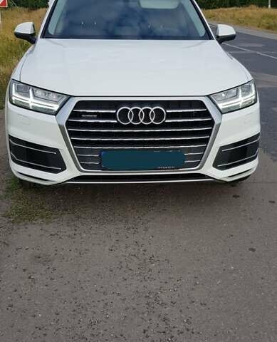 Белый Ауди Ку 7, объемом двигателя 2.97 л и пробегом 173 тыс. км за 42000 $, фото 4 на Automoto.ua