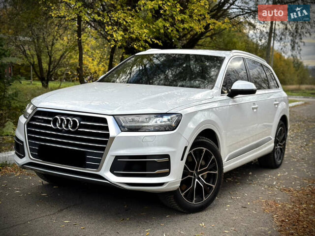 Белый Ауди Ку 7, объемом двигателя 3 л и пробегом 228 тыс. км за 26850 $, фото 1 на Automoto.ua
