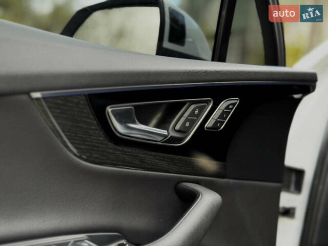 Белый Ауди Ку 7, объемом двигателя 3 л и пробегом 228 тыс. км за 26850 $, фото 24 на Automoto.ua